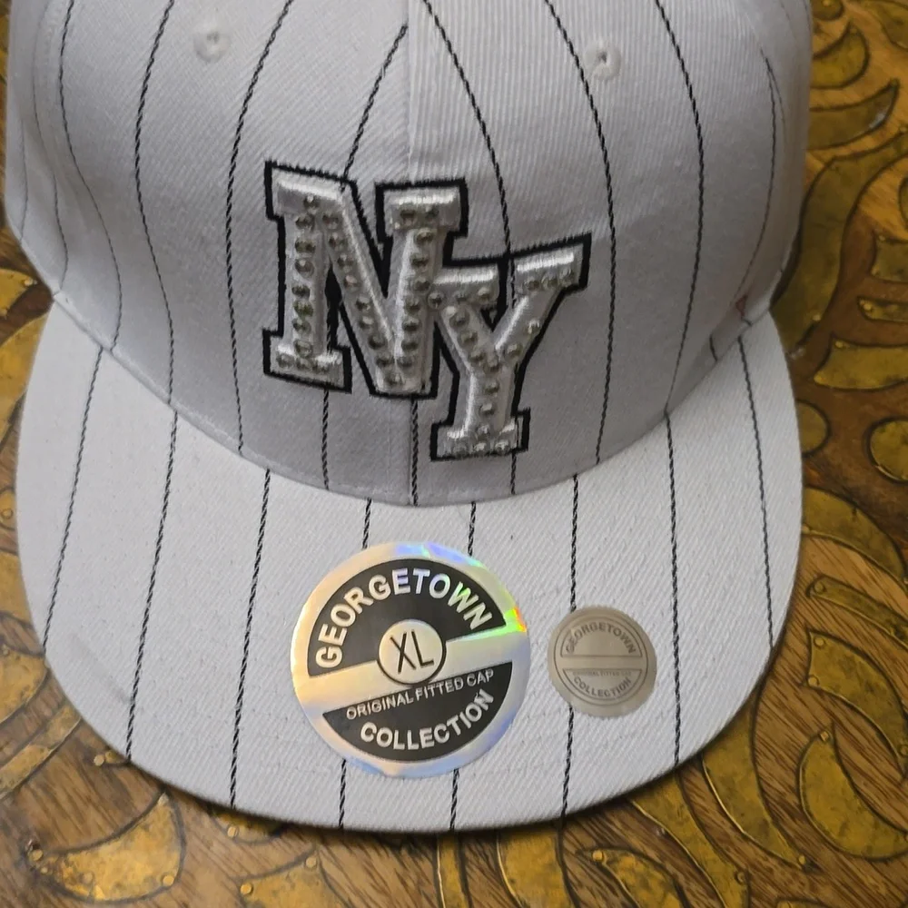 NEW YORK  GEORGE TOWN CAP
